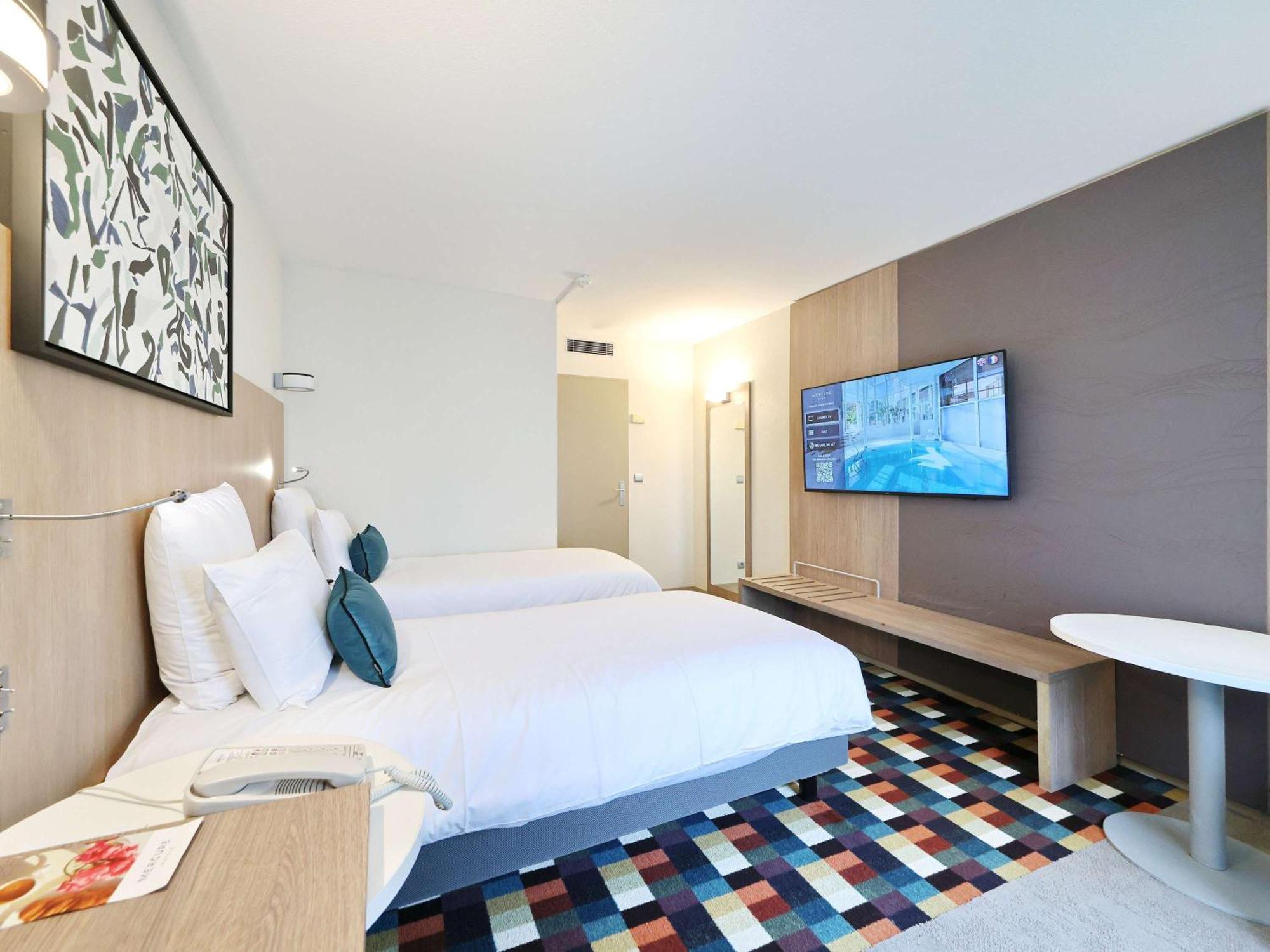 Mercure Grenoble Centre Porte Des Alpes Exterior photo
