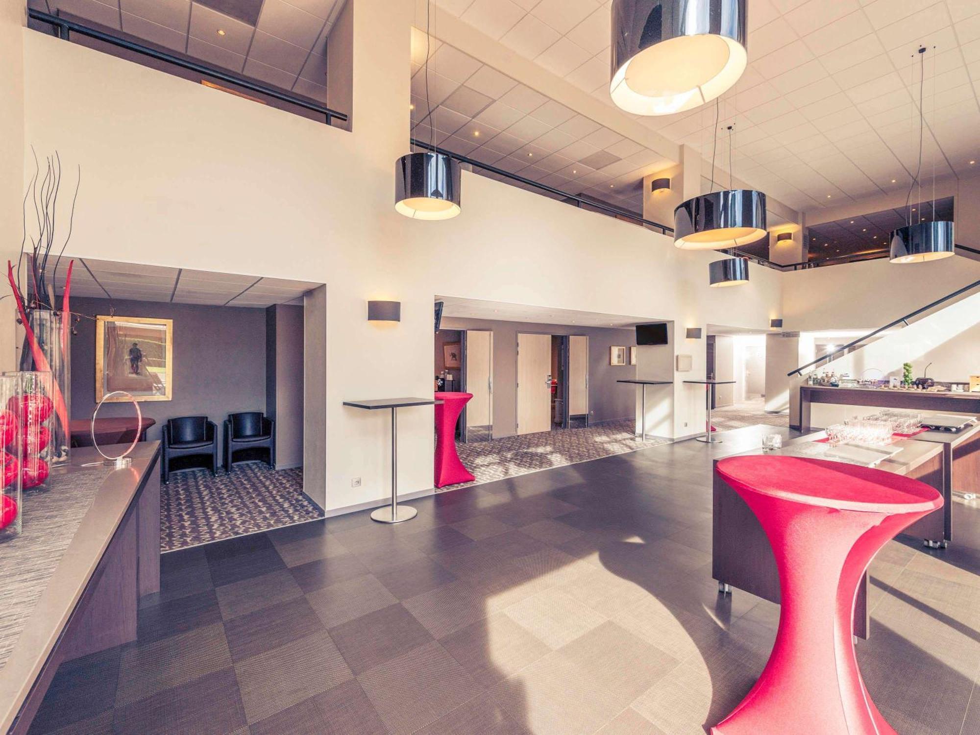Mercure Grenoble Centre Porte Des Alpes Exterior photo