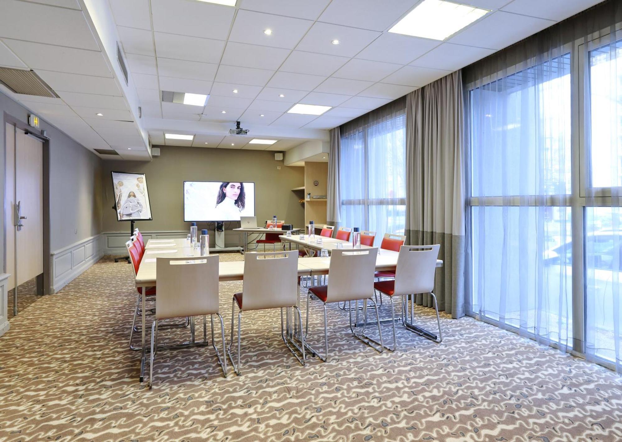 Mercure Grenoble Centre Porte Des Alpes Exterior photo